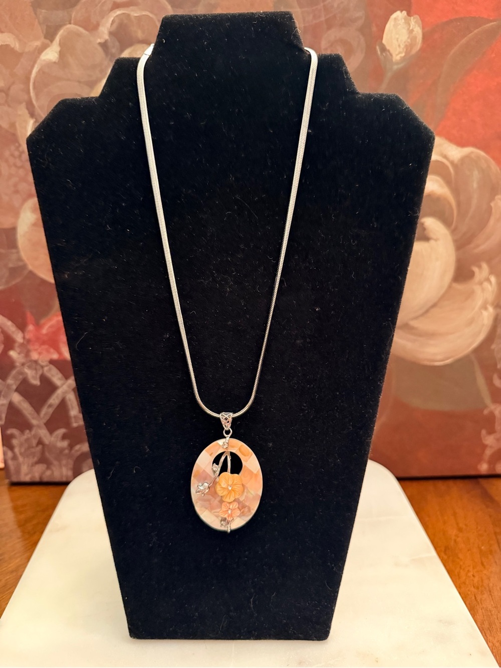 Mosaic Mother-of-Pearl Floral Pendant Necklace with Two-Tone Flower Accents - Picture 3 of 11